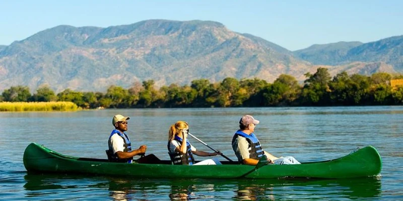 Canoe Safari in Arusha National Park